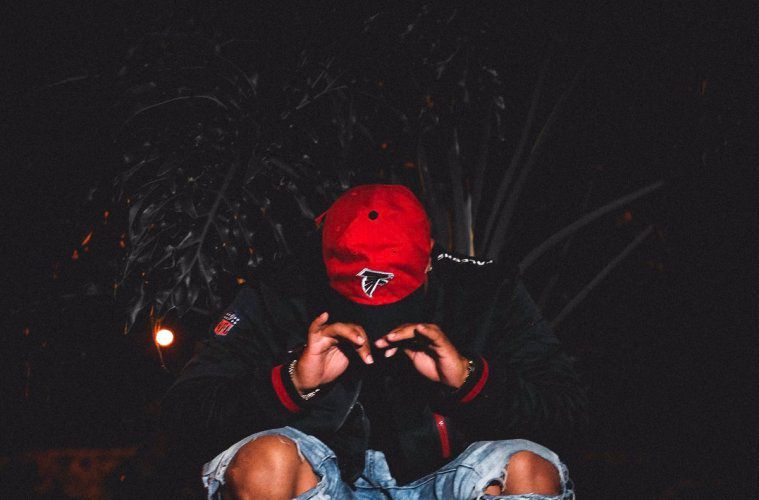 BEHIND THE MUSIC: THE SHADE